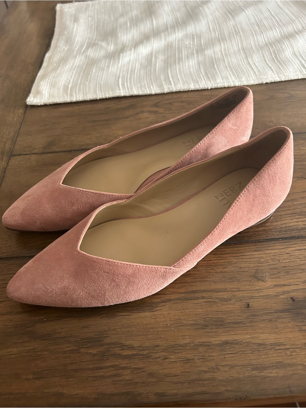 Naturalizer Blush Pink Pointed-Toe Women's Flats 8Wide
